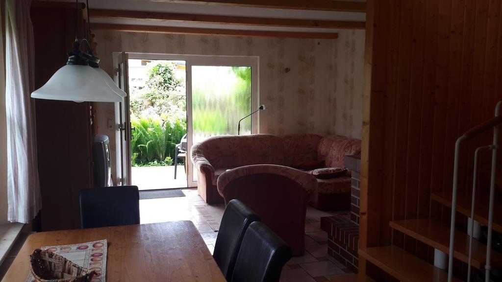 Ferienhaus Im Urigen Garten Bzw Eulenhaus Zingst Pokój zdjęcie